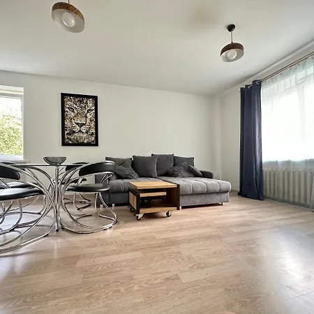 Mezaparks + Private Parking Appartement